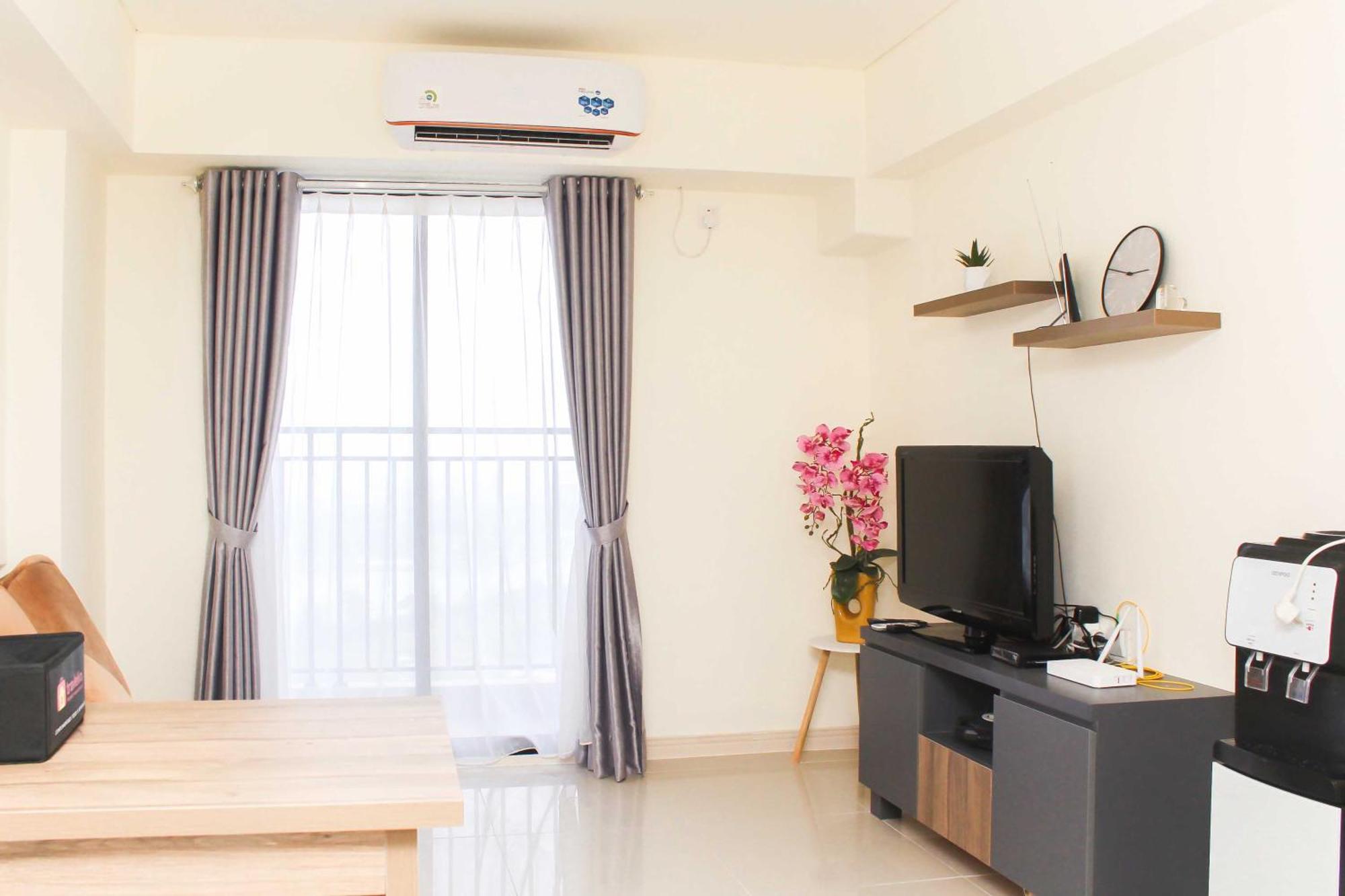 And Comfort 2br At Meikarta By Travelio
