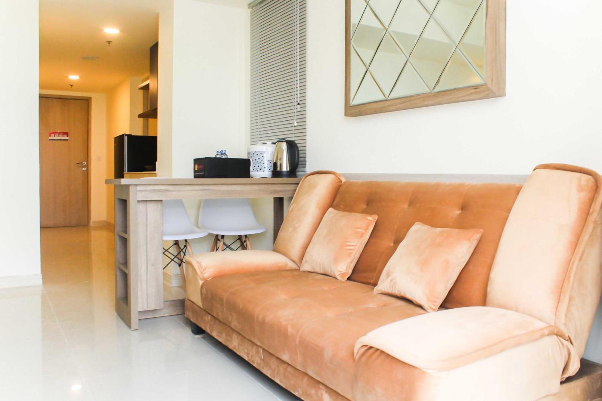 And Comfort 2br At Meikarta By Travelio Apartemen *